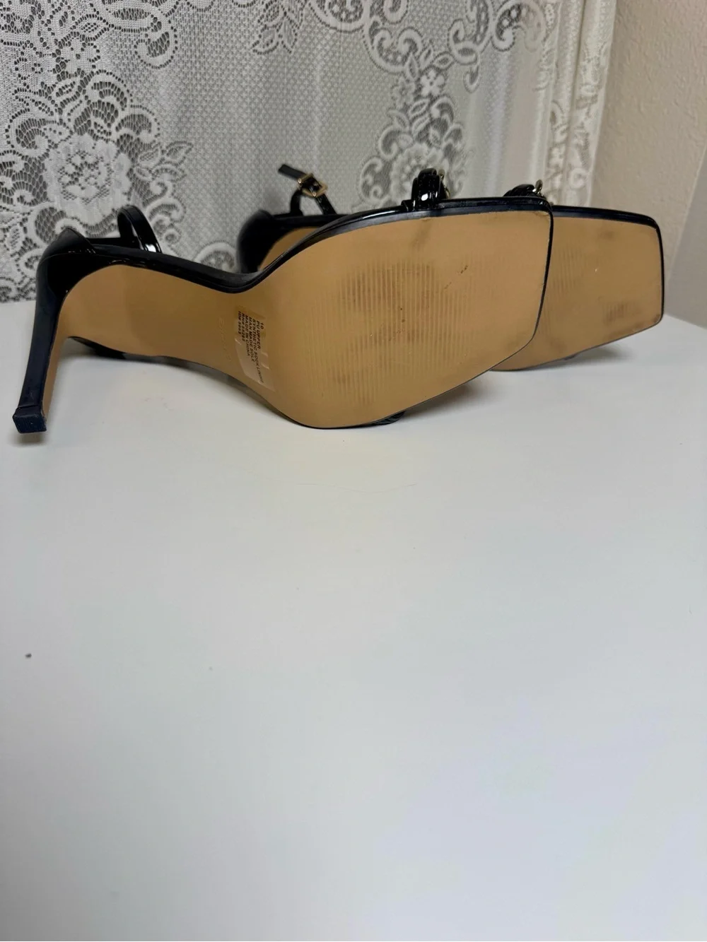 Express chic black